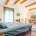 D'hotes A فندق مبيت وإفطار