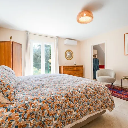 D'hotes A Bed & Breakfast Fontarèches
