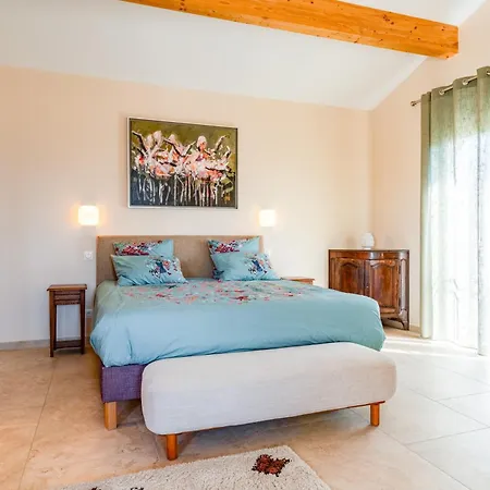 D'hotes A Bed & Breakfast